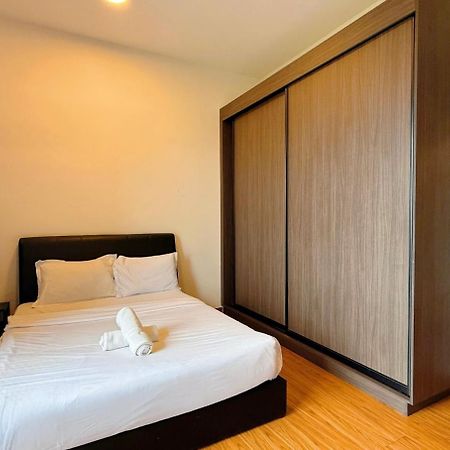 Beacon Executive Suite - City View - By Iz جورج تاون المظهر الخارجي الصورة