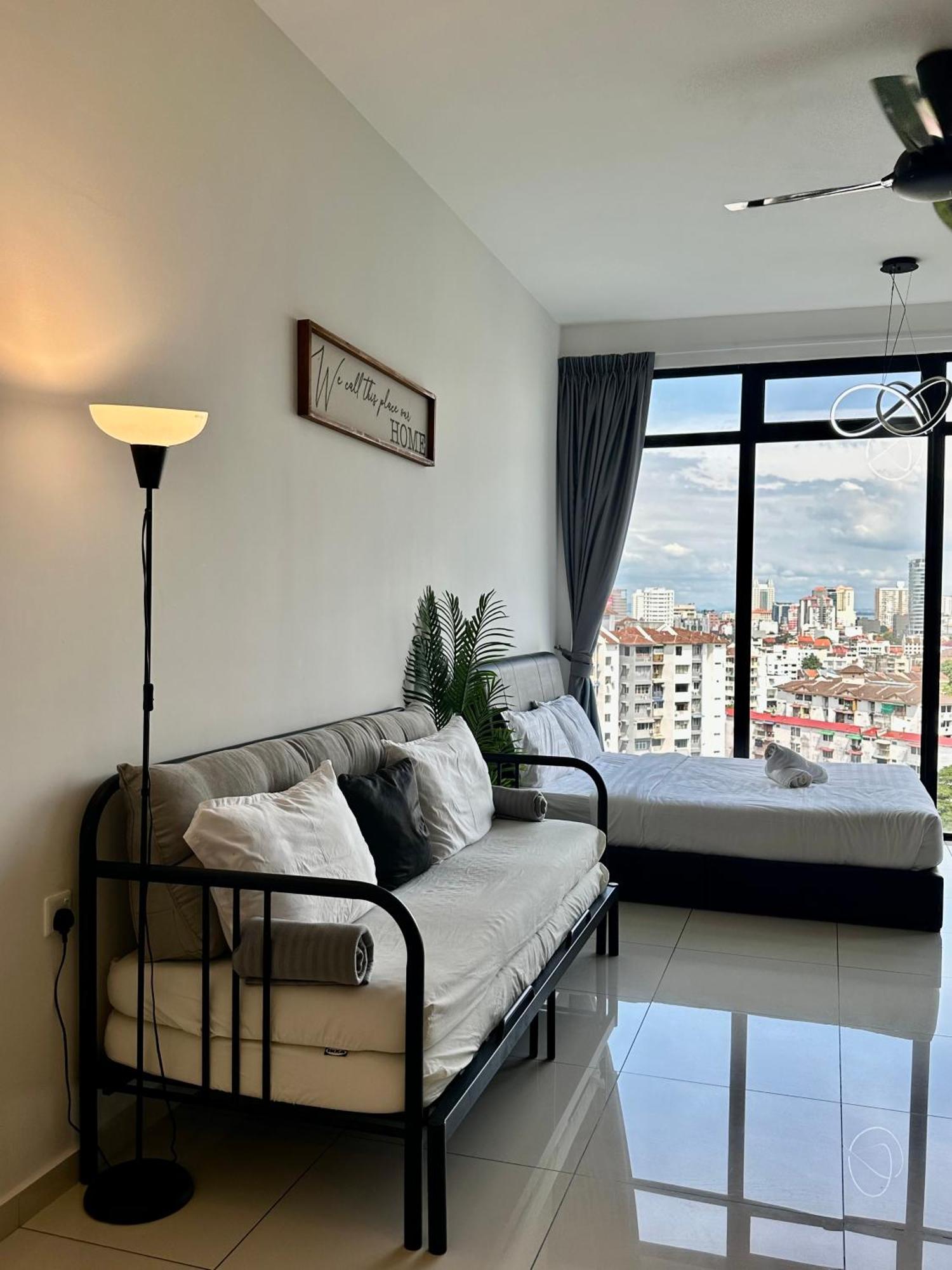 Beacon Executive Suite - City View - By Iz جورج تاون المظهر الخارجي الصورة