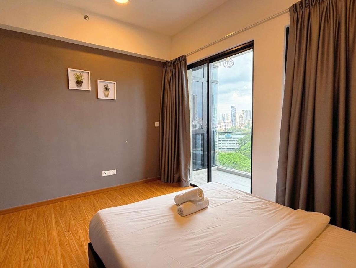Beacon Executive Suite - City View - By Iz جورج تاون المظهر الخارجي الصورة